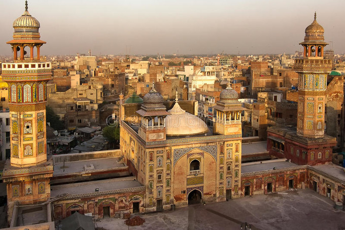 Uzbekistan Airways перезапускает рейсы Ташкент — Лахор. Цены