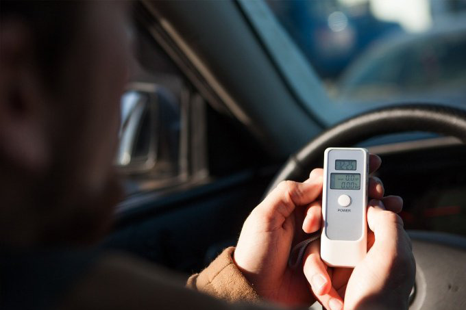 Сотрудников ДПС в Узбекистане оснастят алкотестерами