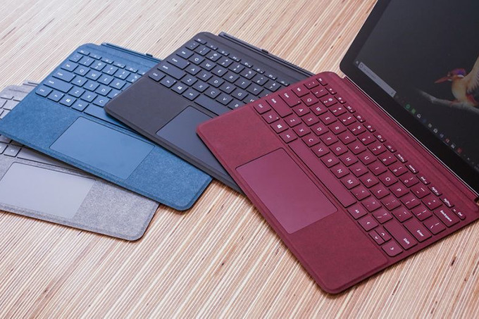 Microsoft представила планшет Surface, который позиционируется в качестве конкурента iPad