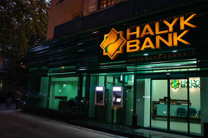 Казахстанский Tenge Bank получил лицензию ЦБ Узбекистана