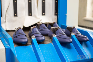 По Узбекистану создадут 16 промзон для производителей обуви и меха