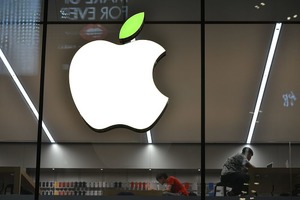 Apple возглавила рейтинг самых дорогих брендов впервые с 2015 года