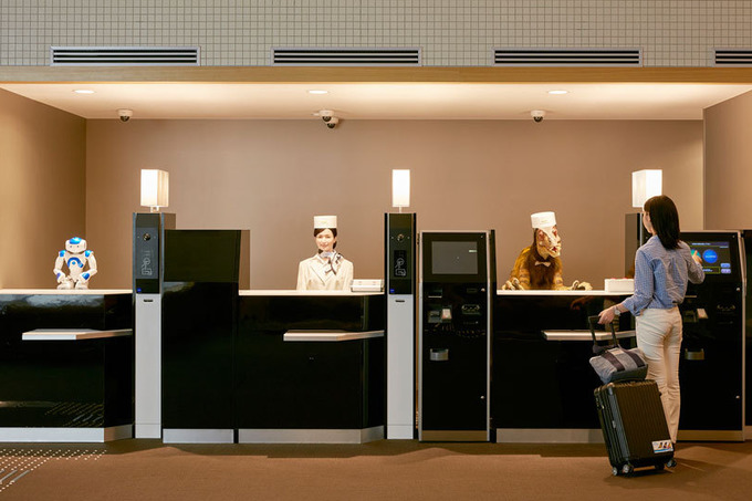 Японский отель уволил половину роботов из-за их неэффективности