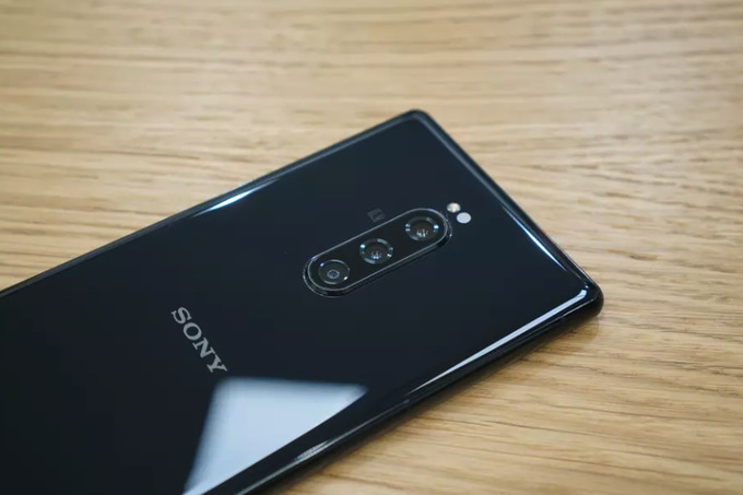 Sony представила новые смартфоны Xperia – Spot