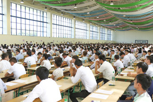 Abituriyentlarga ruxsatnomalar berish boshlandi