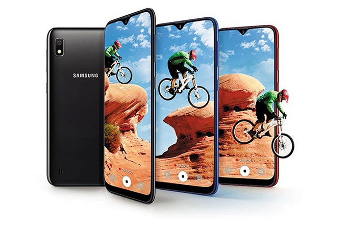 Infinity-V ekraniga ega 120 dollarlik Galaxy A10 smartfoni taqdim etildi