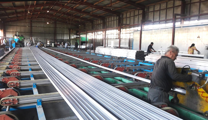 На производстве Komfort Dizayn