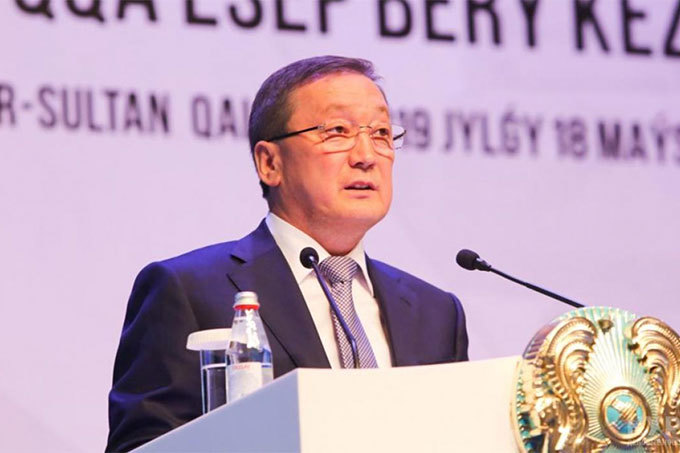 Сапархан Омаров