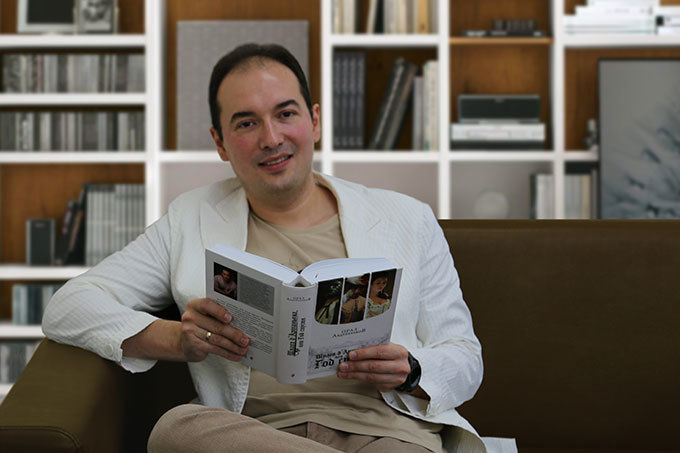 «Эксмо» выпустило книгу Ораза Абдуразакова «Шпага д’Артаньяна, или Год спустя»