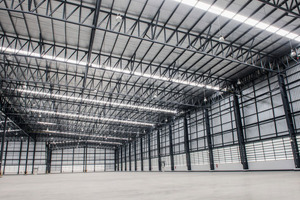 Российским компаниям перестало хватать складов в странах СНГ