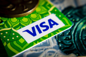 Банки стран СНГ в апреле-июне нарастили выпуск международных карт