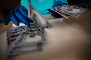 Денежные переводы из-за границы почти восстановились