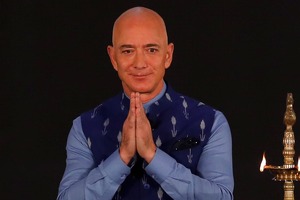 Джефф Безос покинул пост руководителя Amazon