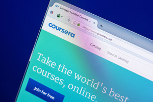 Coursera сделала бесплатными десятки онлайн-курсов для предпринимателей