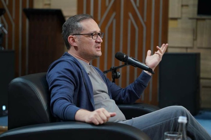«Блокировкой проблему не решить» — Комил Алламжонов о ситуации с Telegram в США