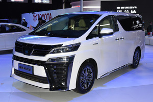 Toyota’dan yangi mashina taqdimoti: u nafaqat krossover, balki mikroavtobus hamdir