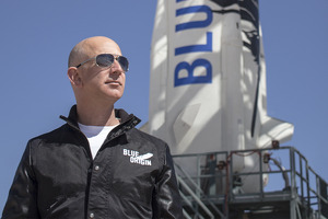 Jef Bezosga tegishli “Blue Origin” kompaniyasi kosmosga sayohat uchun chipta sotadi