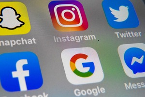 Работу YouTube, Facebook, Instagram и Telegram ограничили