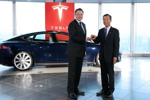 Tesla Panasonic kompaniyasining barcha aksiyalarini sotib oldi