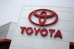 Toyota Rossiyadagi zavodini yopmoqda