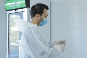 С 1 октября начнут ограничивать бизнес с невакцинированными сотрудниками