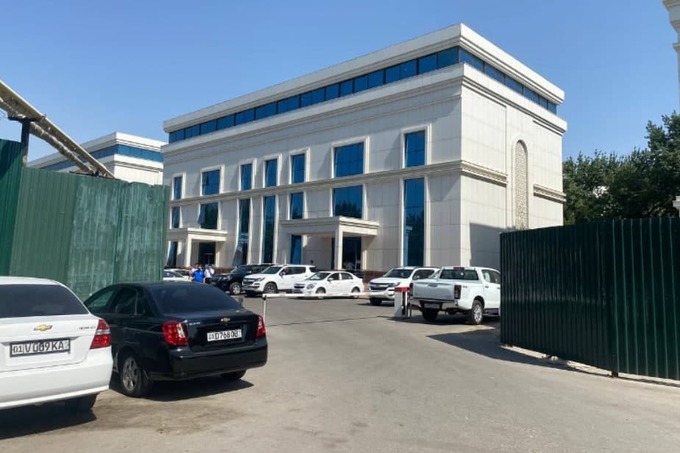 БПИ выставило на продажу бизнес-центр у аэропорта в Ташкенте
