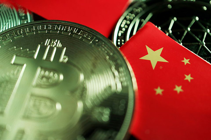 Курс биткоина упал ниже $42 000 после запрета криптовалют в Китае