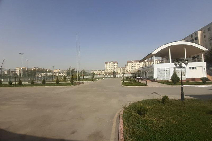 «Узвторцветмет» выставил на торги спорткомплекс