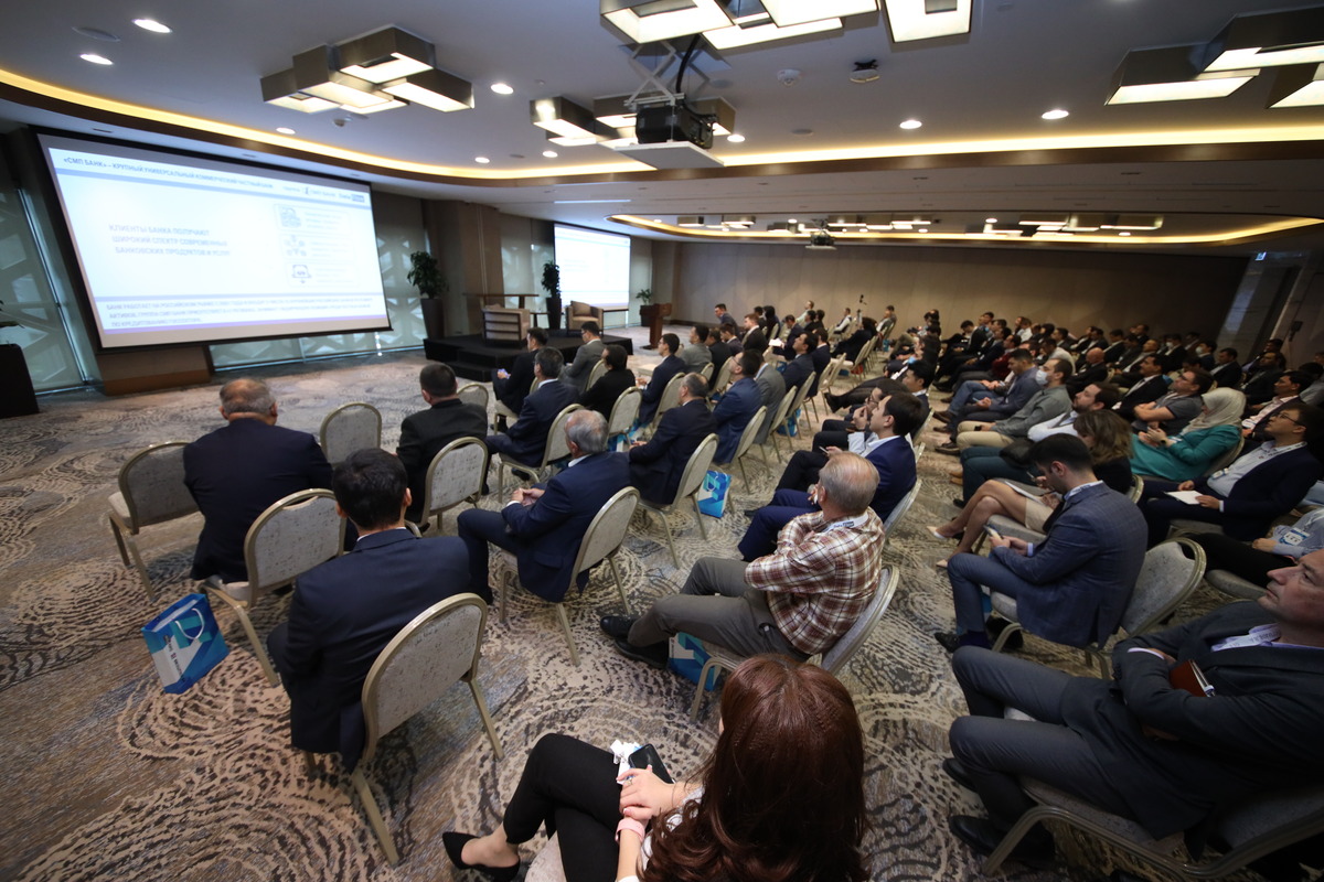 FIS, AB.Solutions и Data Flow впервые провели Digital Banking