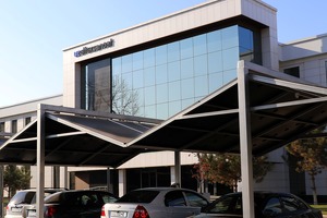 «Узэлтехсаноат» установил солнечные батареи и электрозаправку