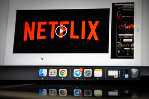 Netflix впервые за 10 лет потерял подписчиков. Акции упали на 27%