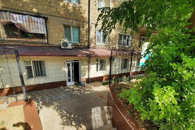 «Асакабанк» выставил на аукцион за долги два объекта недвижимости