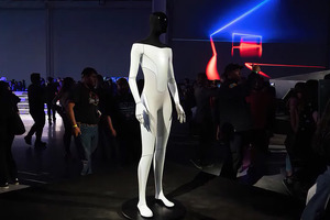 Tesla может наладить выпуск роботов Optimus в 2023 году