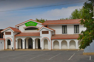 Ресторан April Verdant в Ташкенте выставили на аукцион за долги