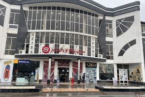 «Микрокредитбанк» продаёт здание в районе Рисового базара в Ташкенте