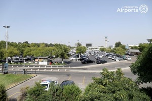 Аэропорт Ташкента закрывает въезд на стоянку у зала вылета