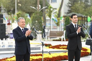 Узбекистан и Туркменистан начали строить зону приграничной торговли