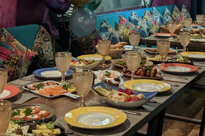 anomal sovuq, kafe, restoran, sovuq