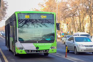 Сенат одобрил введение штрафов за движение по автобусным полосам и тротуарам