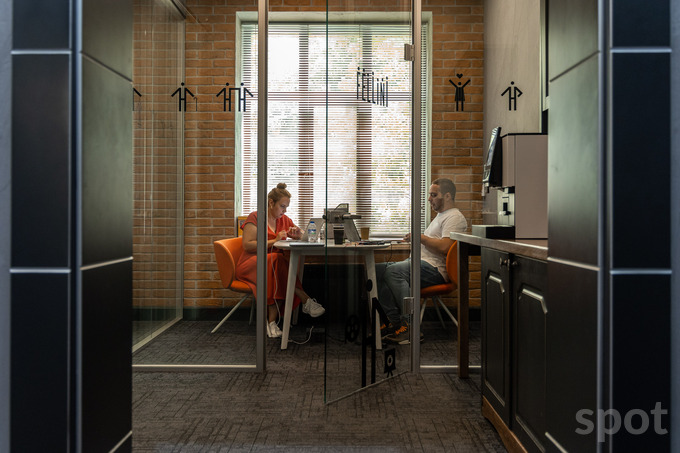 humans, humans uz, ofis