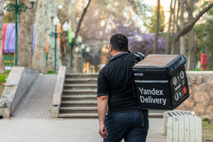 Бизнес сможет управлять доставкой заказов через Yandex Delivery