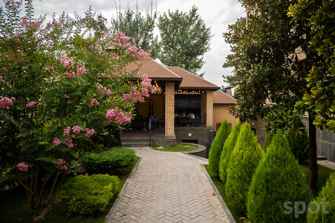 humans, humans uz, ofis