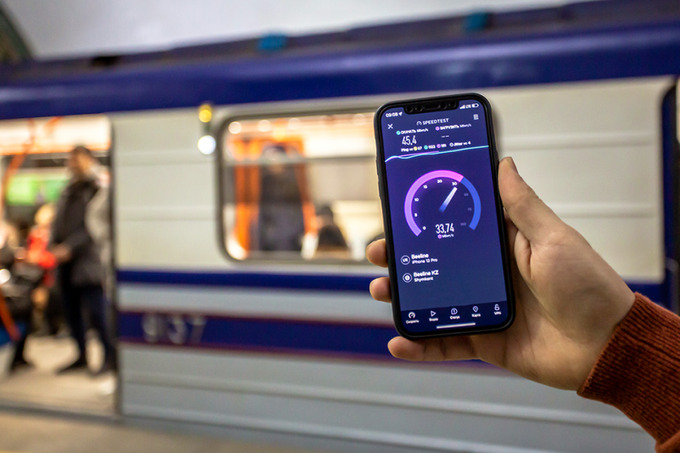 Beeline Uzbekistan посчитал объем мобильного трафика в метро Ташкента