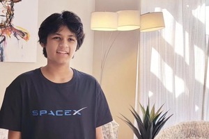 SpaceX наняла для работы над спутниками 14-летнего программиста