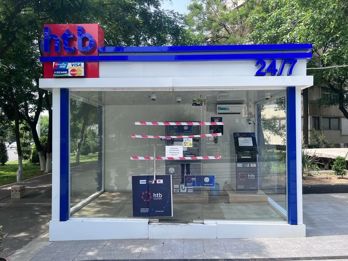 auksion, hi-tech bank