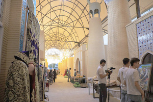 В Бухаре открылся круглосуточный рынок для туристов