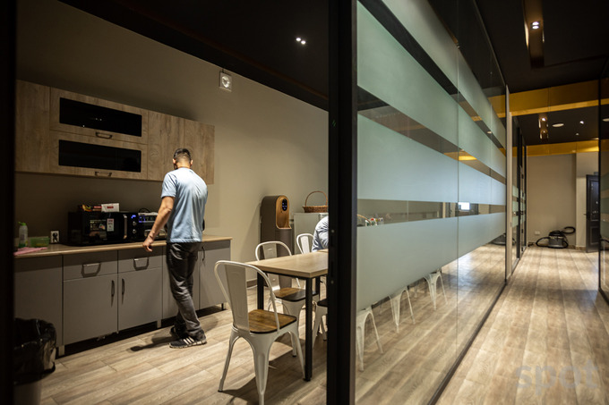 express 24, офисы