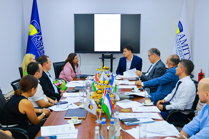 amity university, реклама