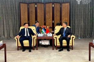 O‘zbekiston va Xitoy yuk tashuvchi haydovchilarga viza berishni soddalashtirmoqchi