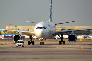 Qanot Sharq получила новый самолет Airbus 330